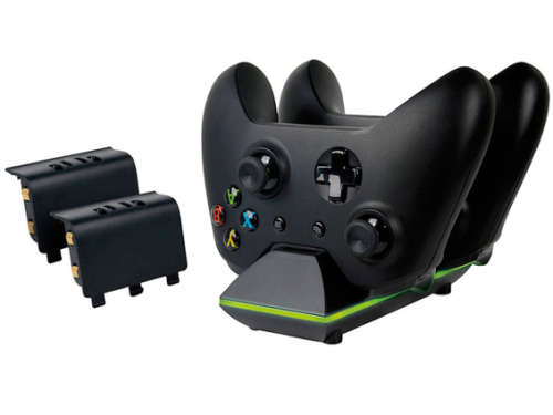 Xbox One Wireless Controller + Sparkfox Dual controller charger with 2 batteries