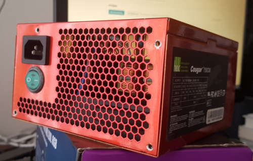 Cougar 750W 750CM Semi-Modular PSU With All Cables And Original Box (for parts / not working)