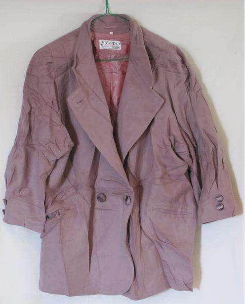 Ladies Double Breasted Stylish Winter 1/2 Coat, Warm and Comfortable, Size 42. Bids Start @ R1!