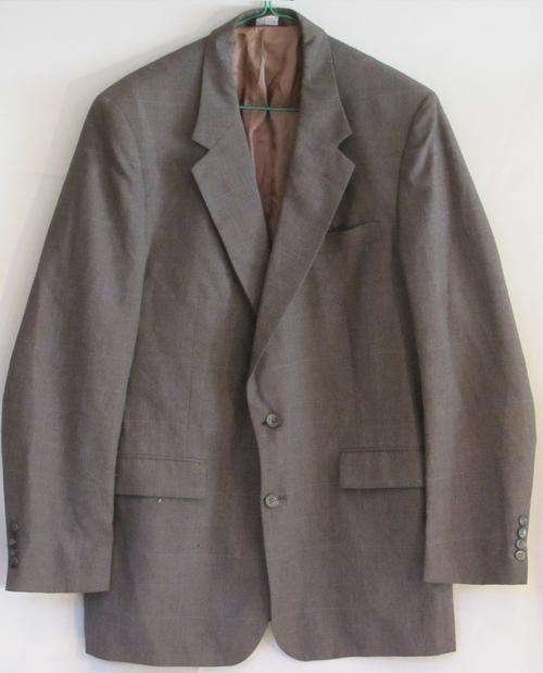Mens Smart Grey Blazer, Size 36 - Bids Start @ R1!