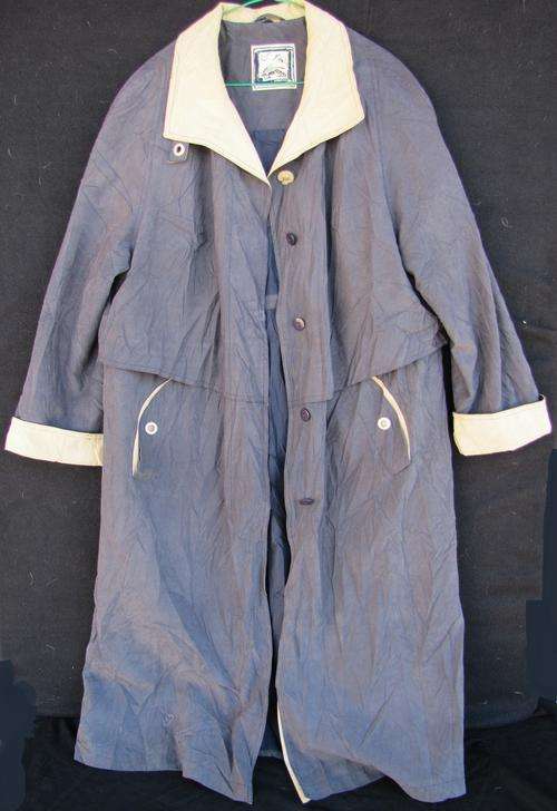 Ladies Winter 1/2 Coat, Warm, Water Resistant and Comfortable, Size 40