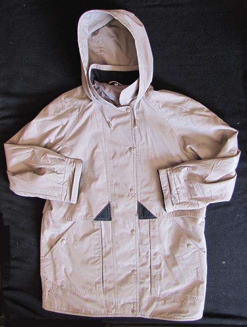 Ladies Dark Beige with slight Mauve Tint Jacket, warm, lined, Water Proof and comfortable, Size 38