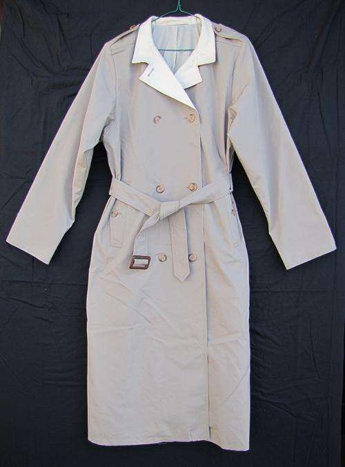 Ladies 3/4 Coat, Lined, Warm, Water Resistant and Comfortable, Size 40