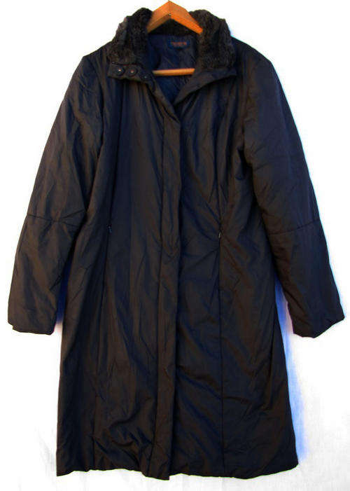 Ladies Dark Grey 3/4 Coat, Lined, Warm, Water Resistant and Comfortable, Size 36