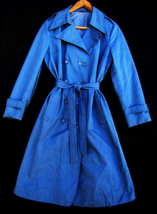 Ladies Beautiful Winter 3/4 Coat, Warm, Water Resistant and Comfortable, Size 36
