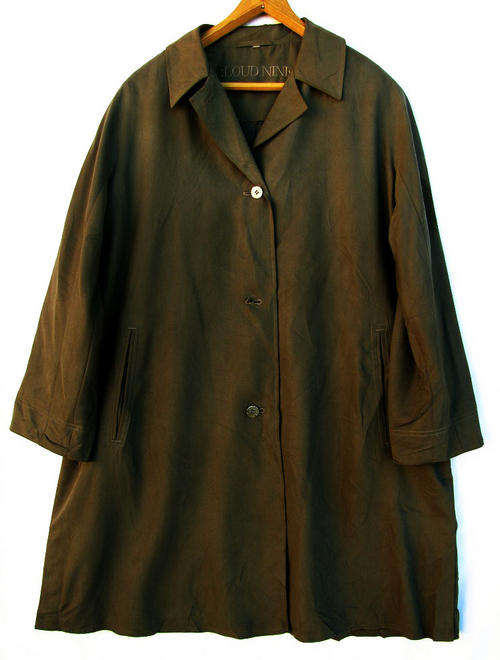 Ladies Stunning Grey/Brown Winter 3/4 Coat, Warm, Water Proof and Comfortable, Size 44