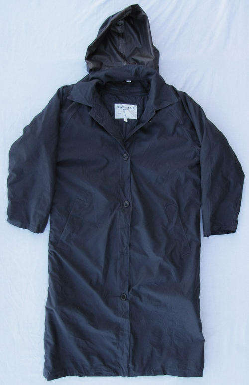 Ladies Navy 3/4 Rain Coat, Very Warm and Comfortable, Size 38