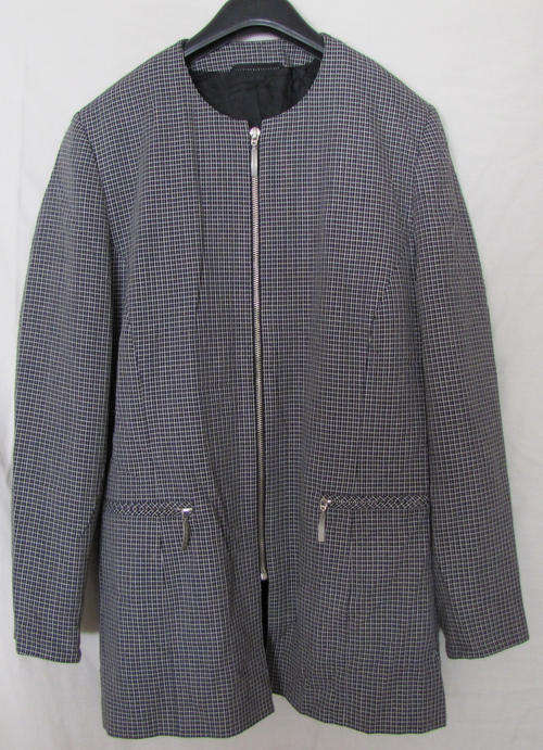 Ladies Lovely Black & White Jacket, Comfortable, SA Size 38/40