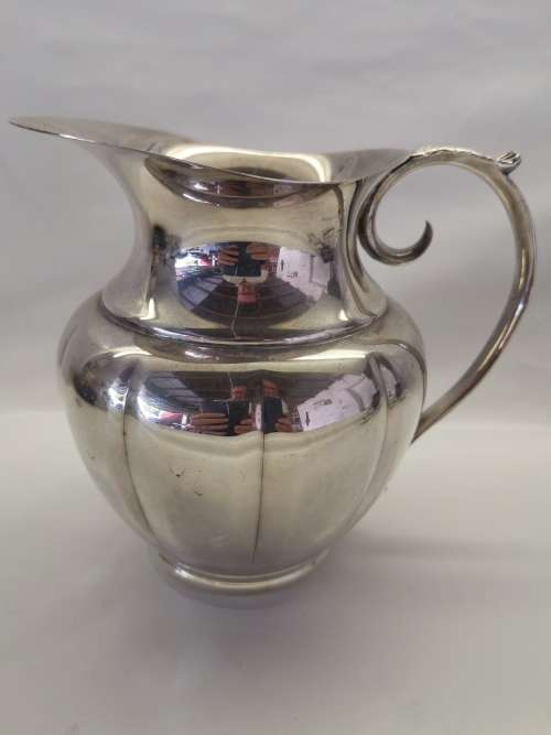 A MARLBORO SILVERPALTE WAR JUG