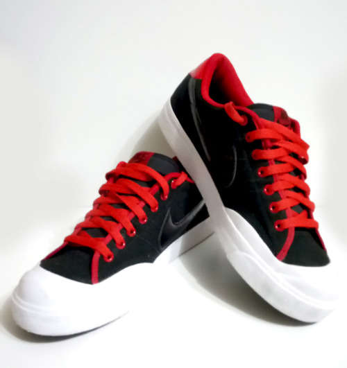 NIKE All Court Canvas - SIZE 10