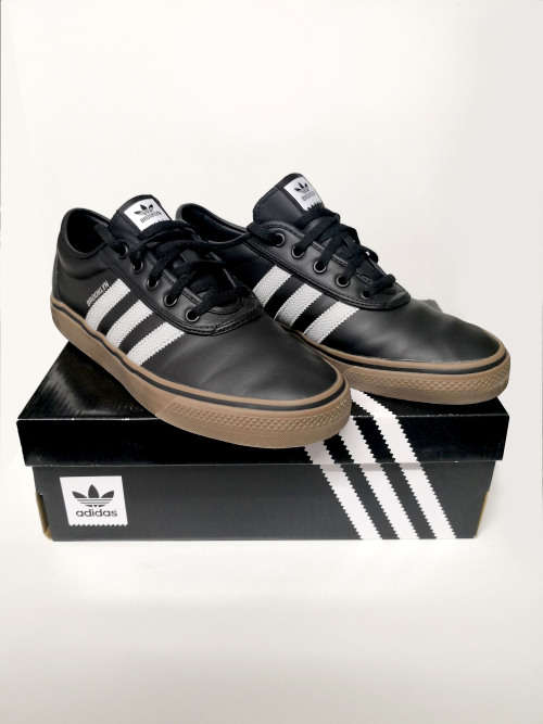 Adidas NBA Edition "Brooklyn Nets" ADI-EASE - SIZE 9