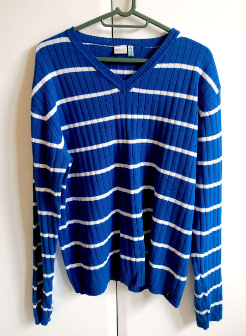 Men's Identity Jersey/Sweater - SIZE XL