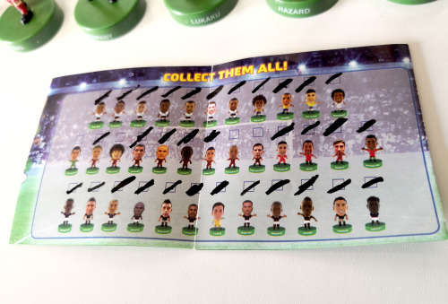 SOCCER STARZ Micro Stampers collection (32 Figures)