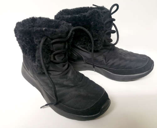 Women`s Nike Kaishi Winter High Sneaker boot - Women`s UK5