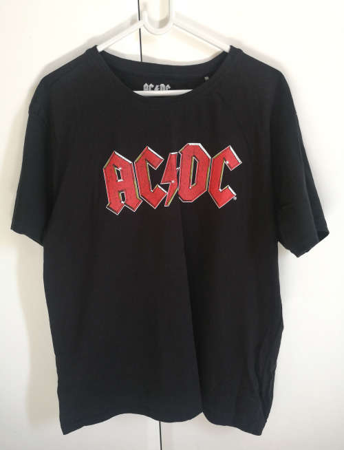 AC/DC Graphic T-Shirt - Men`s XL
