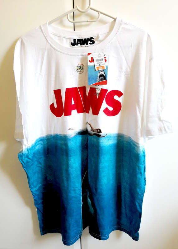 BRAND NEW Men`s JAWS Licensed T-Shirt - XXL