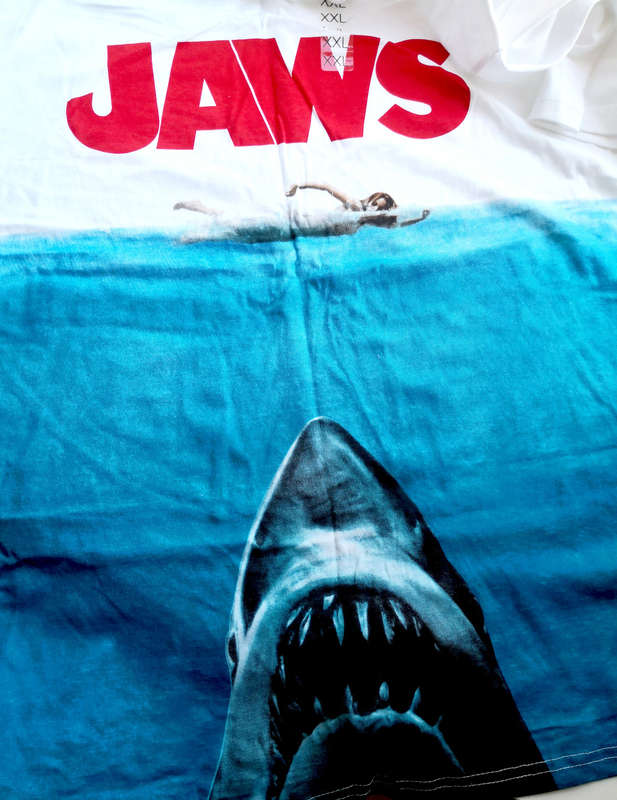 BRAND NEW Men`s JAWS Licensed T-Shirt - XXL