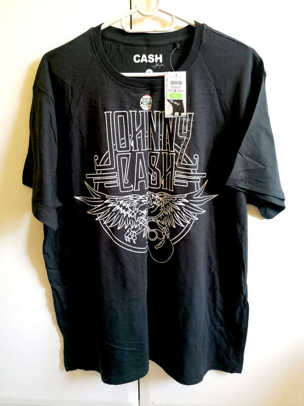 BRAND NEW Men`s JOHNNY CASH Licensed T-Shirt - XL