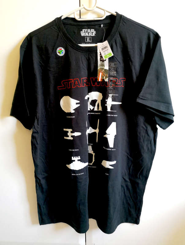 BRAND NEW Men`s STAR WARS Licensed T-Shirt - XL