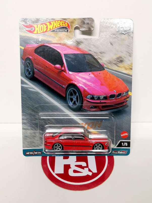 Hot Wheels PREMIUM BMW M5 Combo (2 Vehicles)