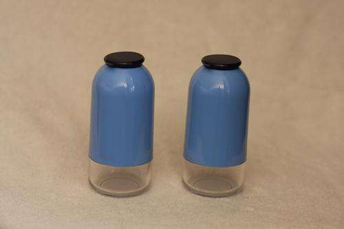 Tupperware Salt and Pepper set