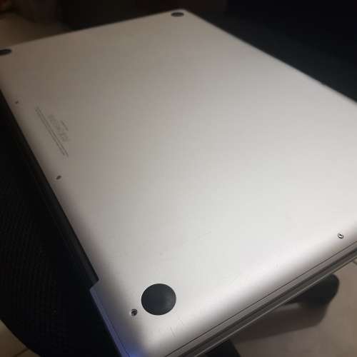 Apple MacBook Pro `Core i7` 2.3 17` Late 2011