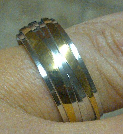 * STAINLESS STEEL 2 TONE MENS/LADIES RING** SIZE 19