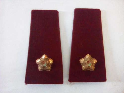SADF  Medic Rank Major solid Epaulette( no pin locks at back )(pair)