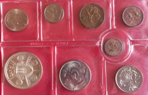 1974 UNCIRCULATED COIN PACK INCLUDING THE SILVER R1