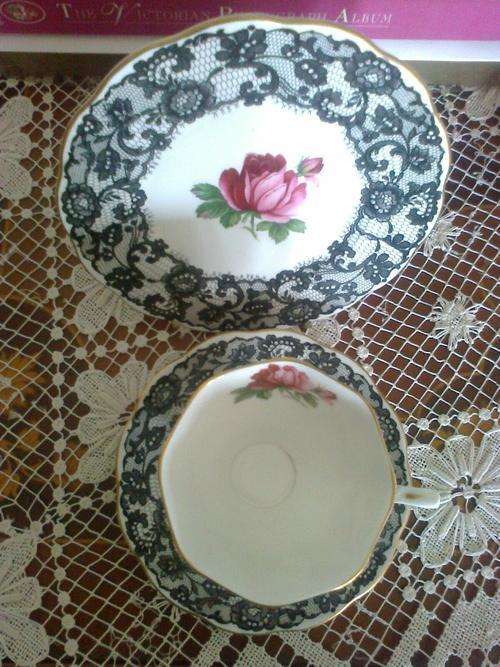 Royal Albert Senorita