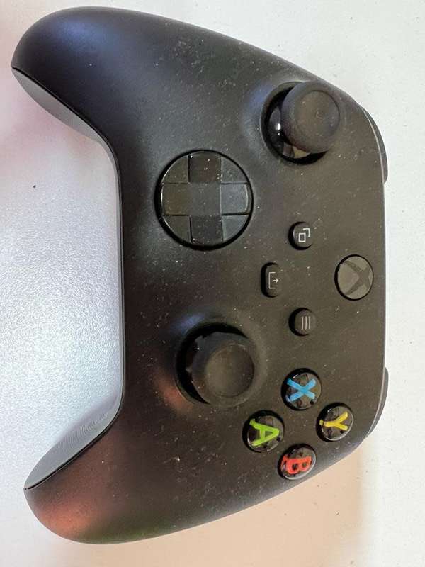 Xbox Series X Console with 4x controlles, bags, game and dust cover