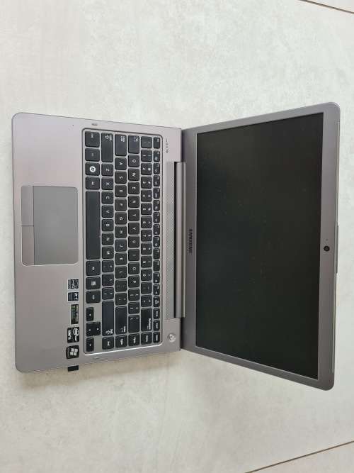 Samsung Series 5 UltraBook i5