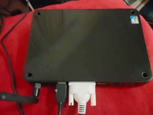 Foxconn NetBox-nT330i | Requires Windows