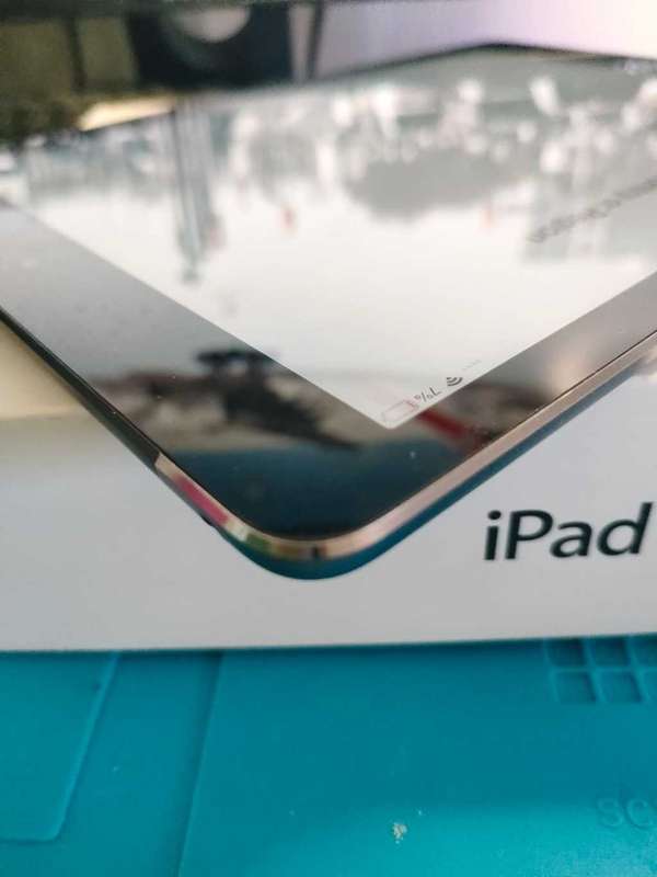 iPAD AIR (A1475) GREAT CONDITION