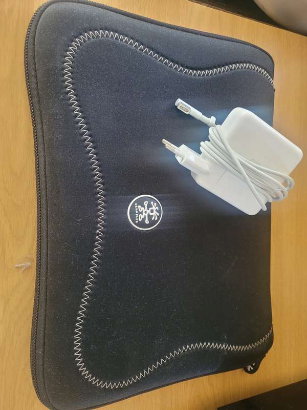 Macbook & Charger | Excellent Condition