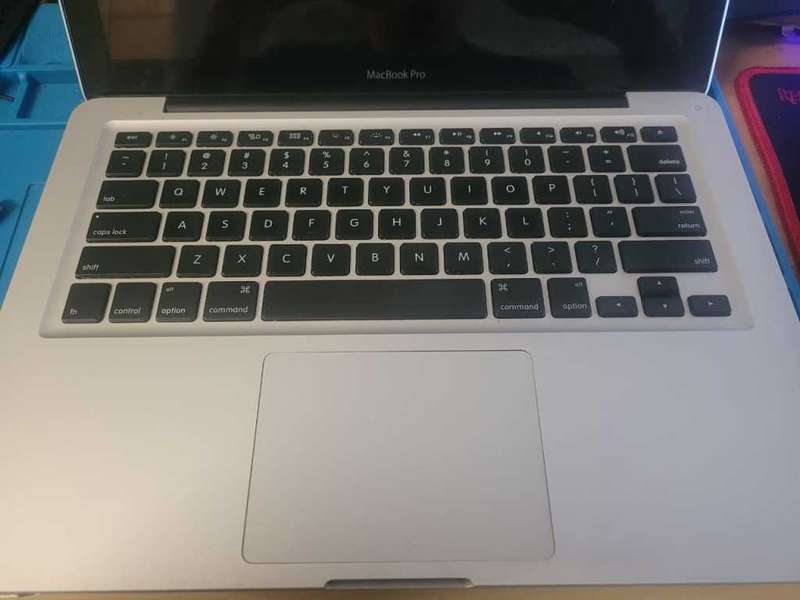 MacBook Pro | i5 2.5 GHz | 13` Mid-2012 | 4GB RAM | 500GB HDD & Charger | Liquid Damaged