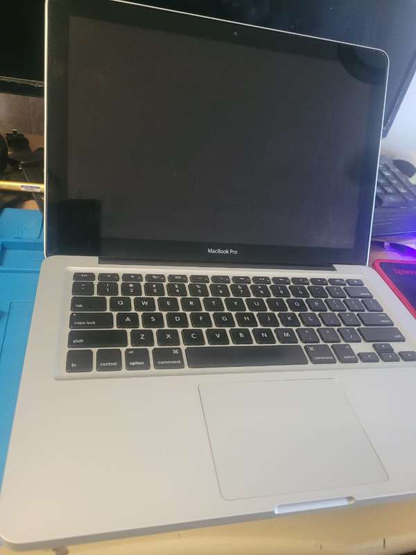 MacBook Pro | i5 2.5 GHz | 13` Mid-2012 | 4GB RAM | 500GB HDD & Charger | Liquid Damaged