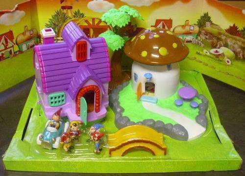 Noddy in a forest Garden (large)