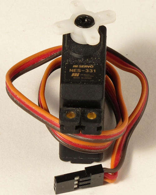 Micro servos - NES331 plus free extention cord - No Reserve