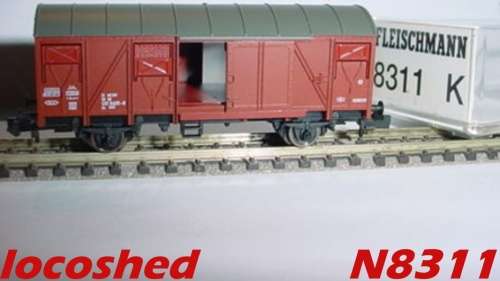 Closed Goods Wagon (2-axle/70mm) opening doors, mint boxed N8311 FLM