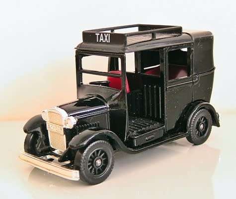 Austin Taxi 1933 black pre-owned, unboxed, unplayed, no wear, superb conditn R350+shipping MB.DG.47