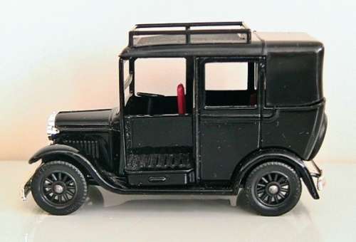 Austin Taxi 1933 black pre-owned, unboxed, unplayed, no wear, superb conditn R350+shipping MB.DG.47