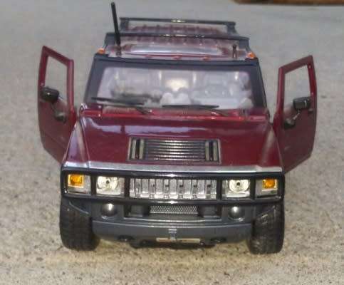 Hummer H2 SUV 2009 maroon, 1:27 Maisto pre-owned unboxed collector top condition #2318 instant