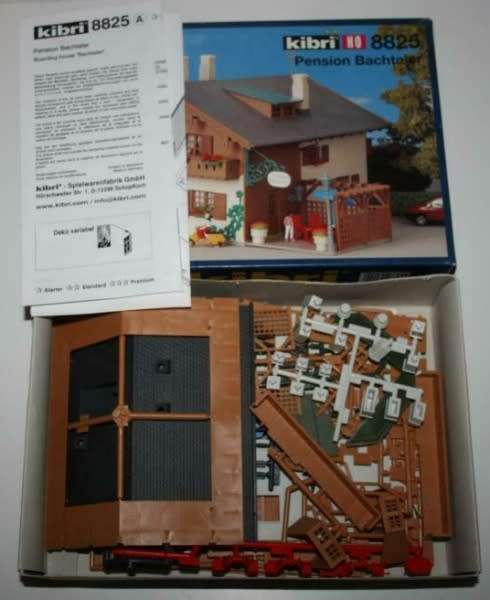 H0 gauge B+B Hotel Garni Bachtaler (150x130mm) building kit, H0.1-87.HO 3/Kibri.8825