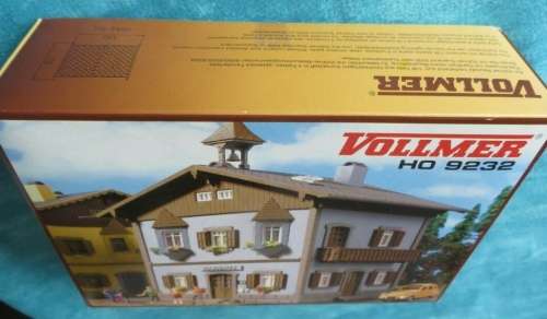 H0 gauge CITY HALL w. roof-bell (130x116mmx152mm h) building kit, H0.1-87.HO 7/Vollmer.9232
