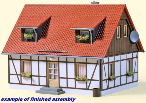 H0 gauge Timberframe Villa 120x97x90mm building kit #H0.1-87.HO Auhagen.11453