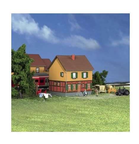 H0 gauge House on Station Road 110x88x106mm building kit #H0.1-87.HO Kibri.8740
