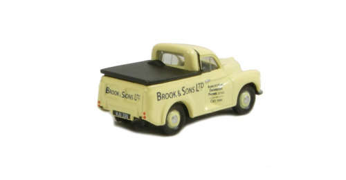 Morris Minor Pick Up 1965 cream Brook+Sons 1/76ClassixUK NEW+boxed  #7626 MWS wheels