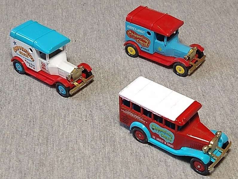 Chipperfields Circus - Corgi set 10 vintage vehicles 1:76 NEW+boxed, cert no. 4680......MWS. CH56901