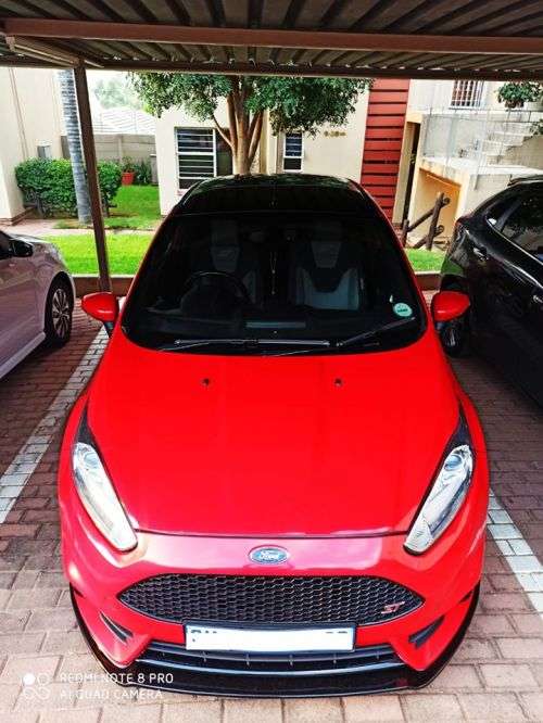 FORD FIESTA ST FRONT LIP + SIDE SKIRTS